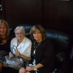 Meet your Posher, Peggy